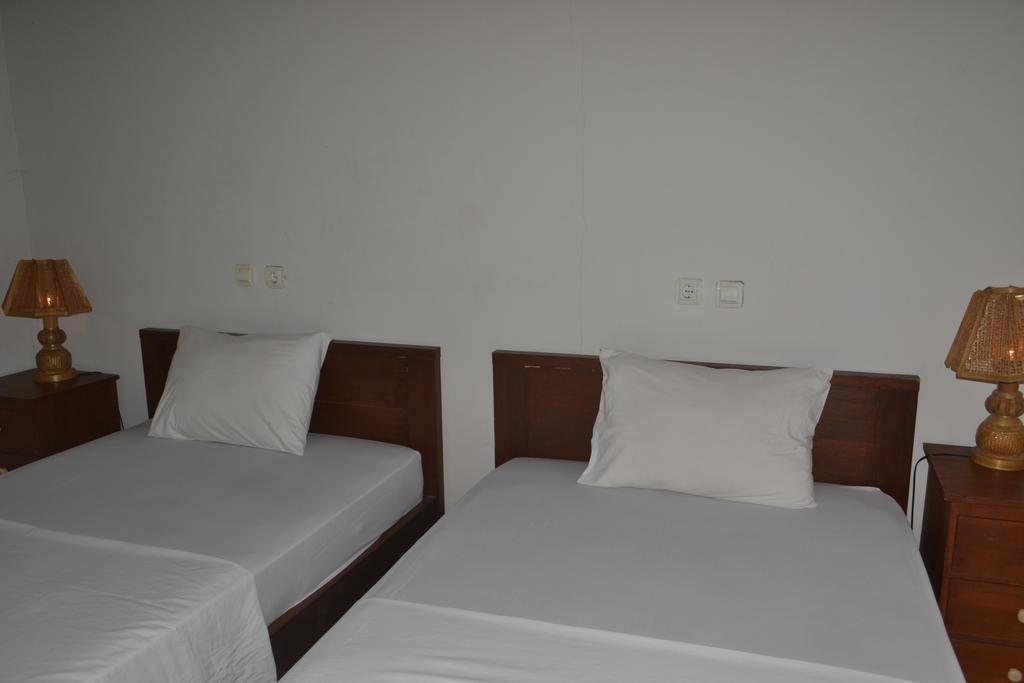 Kiayazo Hotel กีลีตราวางัน ภายนอก รูปภาพ