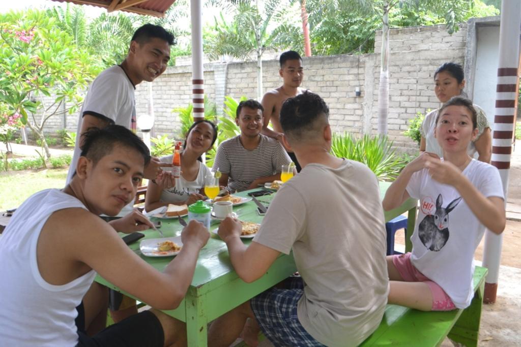 Kiayazo Hotel กีลีตราวางัน ภายนอก รูปภาพ