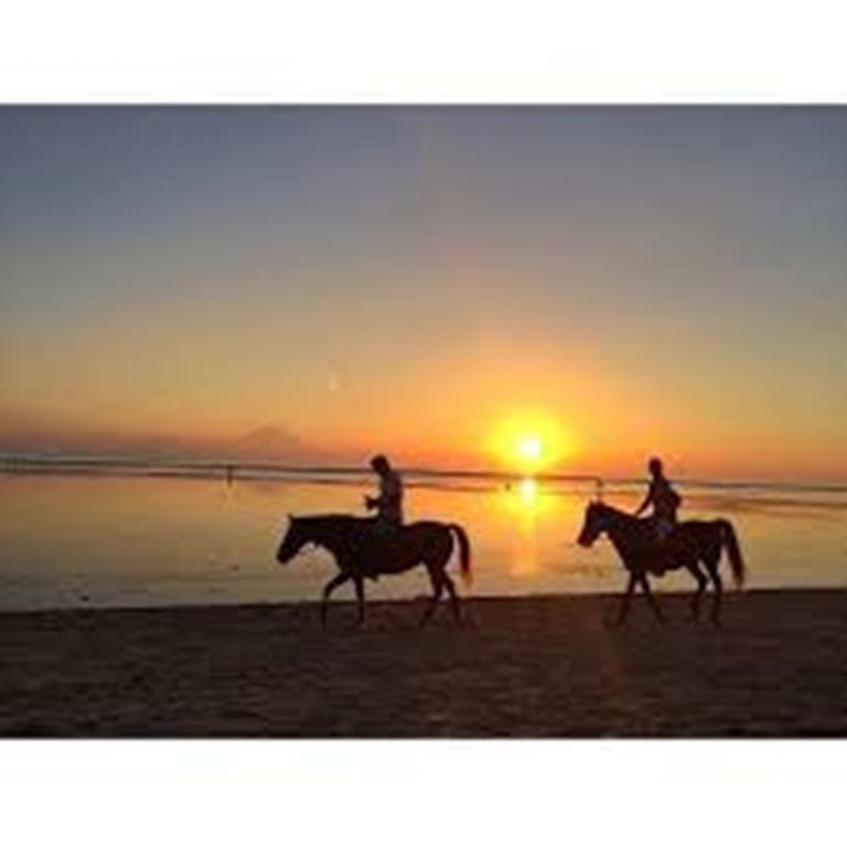 Kiayazo Hotel กีลีตราวางัน ภายนอก รูปภาพ